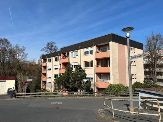 Wohnung zum Kauf provisionsfrei 295.000 € 3 Zimmer 80 m² 2. Geschoss Am Schloßgarten 16 Lengfeld Würzburg 97076