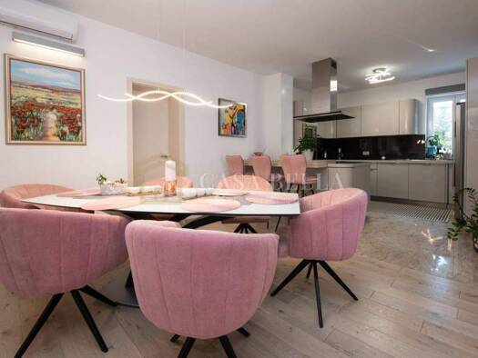 Haus zum Kauf 844.000 € 4 Zimmer 403 m² Matulji Matulji