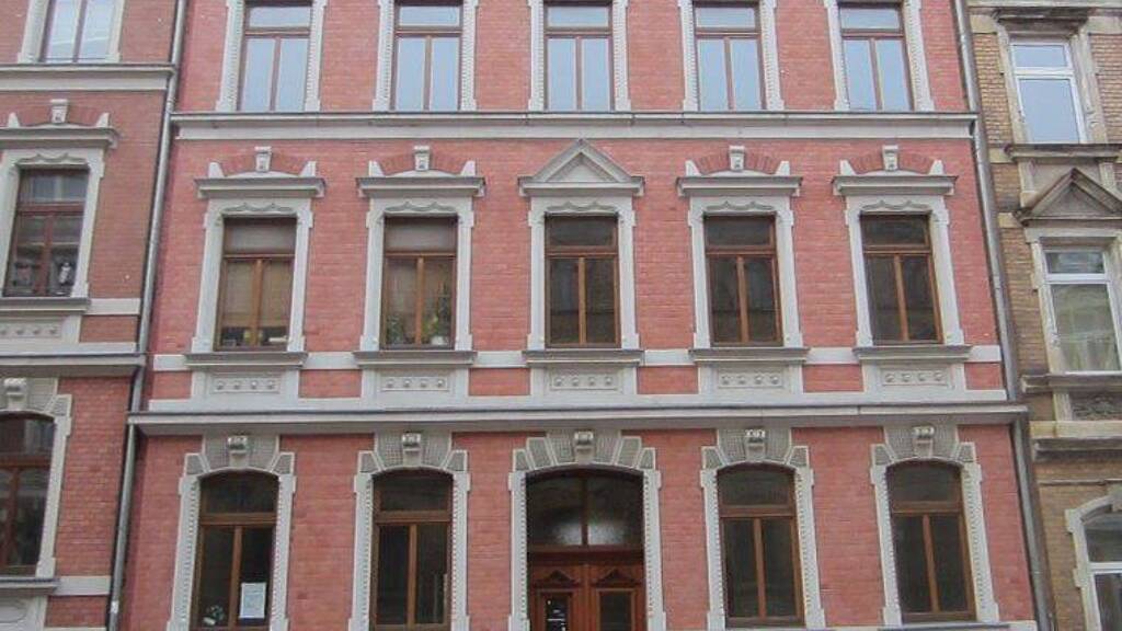 Wohnung zur Miete 275 € 2 Zimmer 50,3 m² 4. Geschoss Seumestr. 2 Haselbrunn Plauen 08525