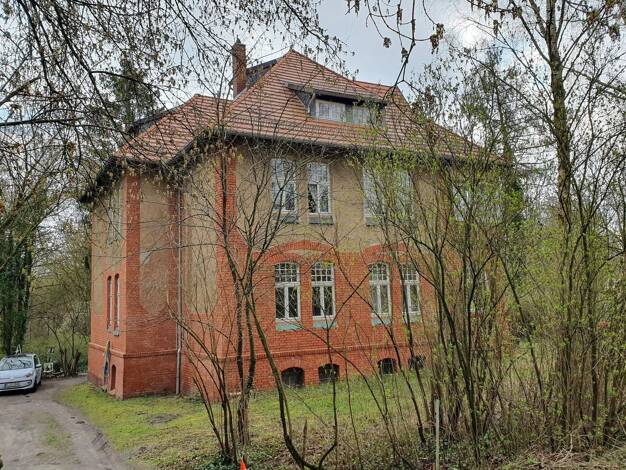 Mehrfamilienhaus zum Kauf provisionsfrei 349.000 € 12 Zimmer 330 m² 2.950 m² Grundstück Uchtspringe Uchtspringe 39576