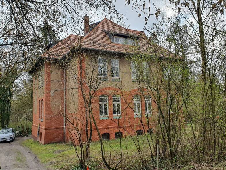 Mehrfamilienhaus zum Kauf provisionsfrei 349.000 € 12 Zimmer 330 m² 2.950 m² Grundstück Uchtspringe Uchtspringe 39576