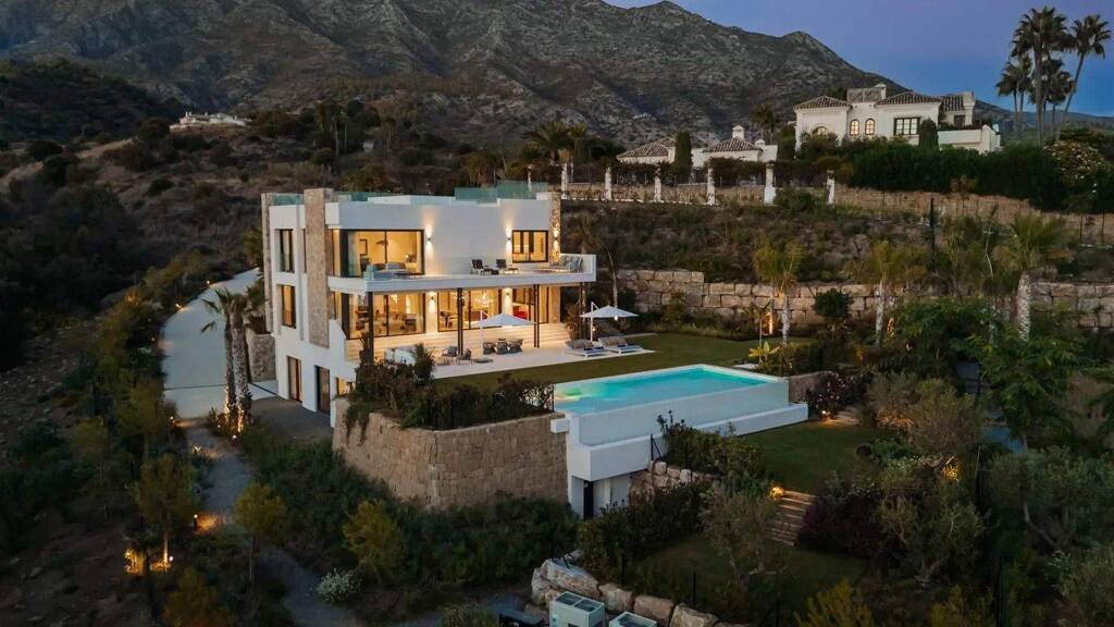 Haus zum Kauf 14.995.000 € 825 m² 3.559 m² Grundstück Marbella 29600