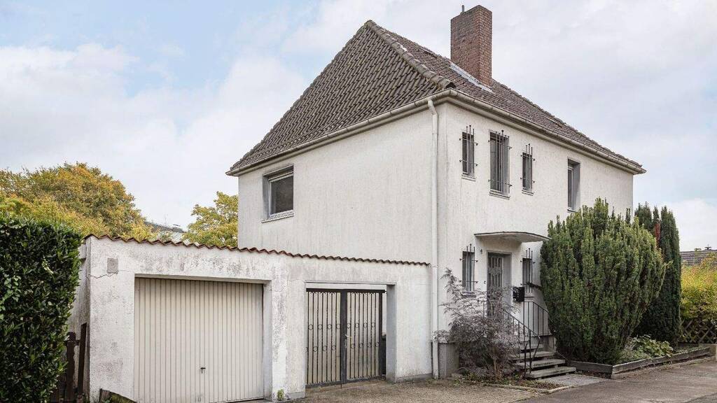 Einfamilienhaus zum Kauf 249.000 € 6 Zimmer 134,9 m² 779 m² Grundstück Winz-Baak Hattingen 45529