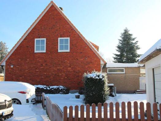 Doppelhaushälfte zum Kauf 310.000 € 7 Zimmer 146 m² 566 m² Grundstück Tostedt 21255