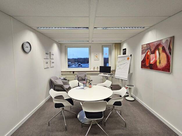 Bürofläche zur Miete 10 € 245 m² Bürofläche Lahe Hannover 30659