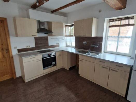 Wohnung zur Miete 1.100 € 6 Zimmer 140 m² Geschoss 2/3 frei ab sofort Buchheim Burgbernheim 91593