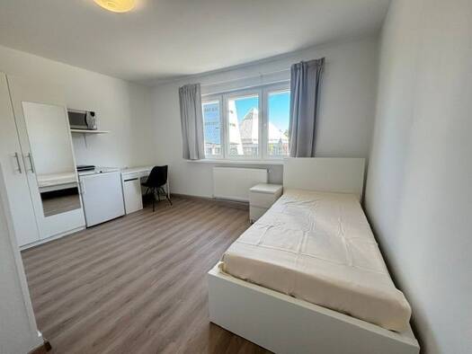 Wohnung zur Miete 470 € 1 Zimmer 20 m² frei ab sofort Friedrichshafen Friedrichshafen 88045