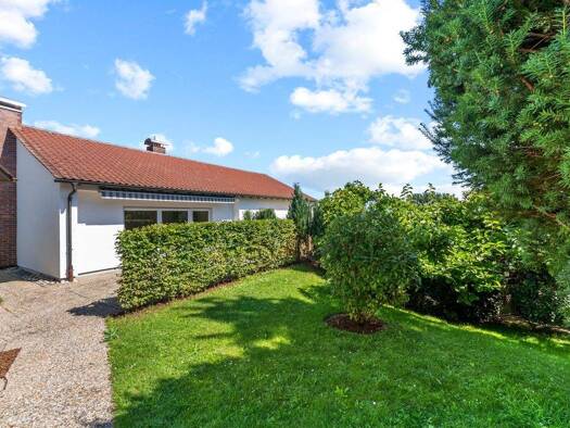 Haus zum Kauf 675.000 € 6,5 Zimmer 183 m² 878 m² Grundstück Vorberg Berg 88276