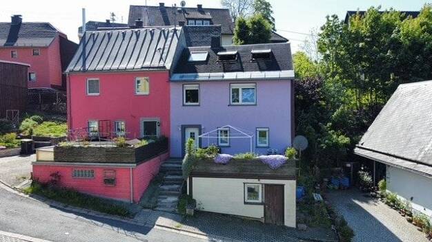 Doppelhaushälfte zum Kauf 69.000 € 5 Zimmer 103 m² 266 m² Grundstück Göhren Schwarzenbach a.Wald 95131