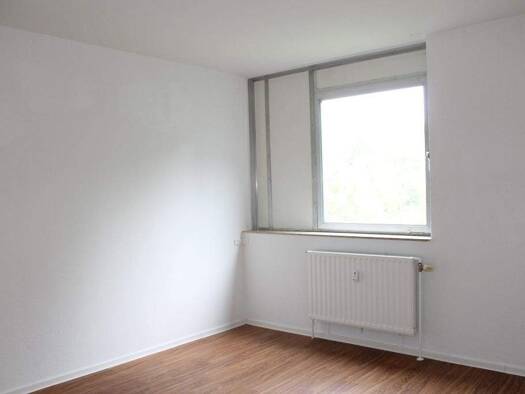 Wohnung zur Miete nur mit Wohnberechtigungsschein 449 € 3 Zimmer 78,9 m² 2. Geschoss Eggersten Ring 28 Kreuztal 57223