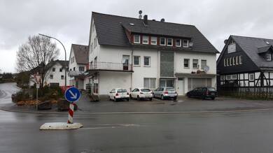 Wohnung zur Miete 430 € 3 Zimmer 74 m² Dachgeschoss, 2. Geschoss frei ab sofort Lenscheiderstr. 4 Rönkhausen Finnentrop 57413