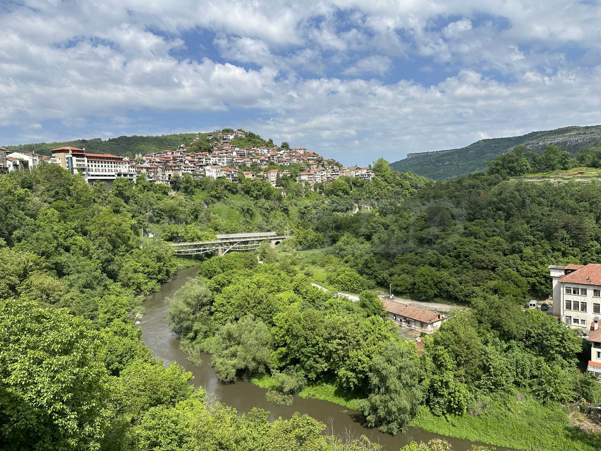 Apartment zum Kauf 180.000 € 3 Zimmer 98 m²<br/>Wohnfläche Veliko Tarnovo