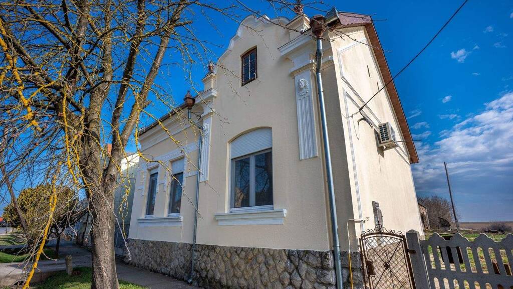 Bauernhaus zum Kauf provisionsfrei 129.500 € 3,5 Zimmer 130 m² 7.185 m² Grundstück frei ab 30.04.2026 Fonó 7271