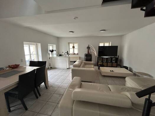 Studio zur Miete 900 € 3 Zimmer 75 m² 1. Geschoss frei ab 03.11.2025 Fellerich Tawern 54456