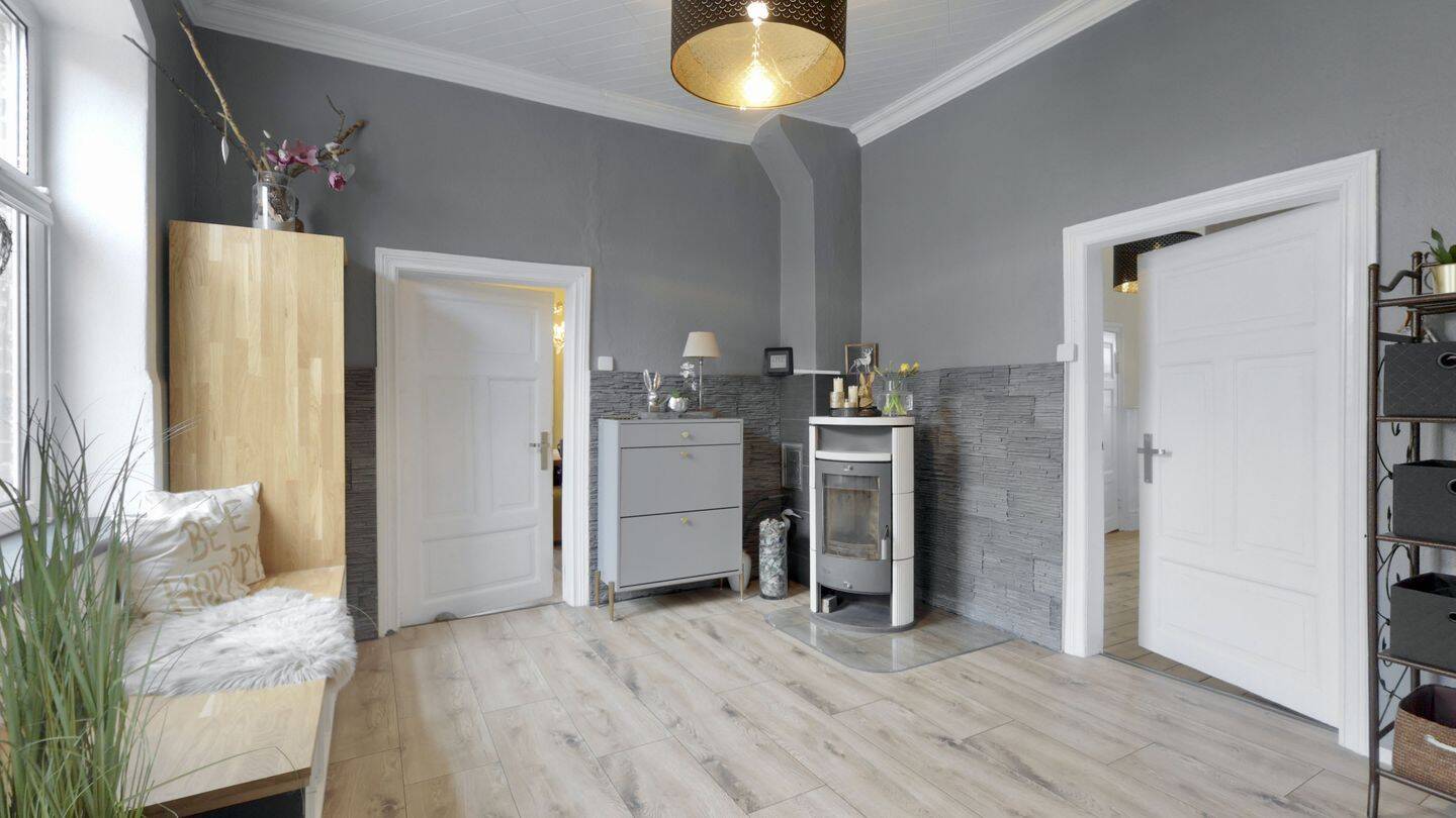 Immobilie in Marlow - Vielseitig nutzbarer Dreiseitenhof mit Generationshaus, Einliegerwohnung und Nebengelass in Marlow! - Bild 3