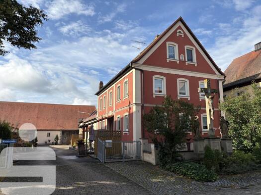 Einfamilienhaus zum Kauf 730.000 € 11 Zimmer 320 m² 3.254 m² Grundstück Oberharnsbach Burgebrach 96138