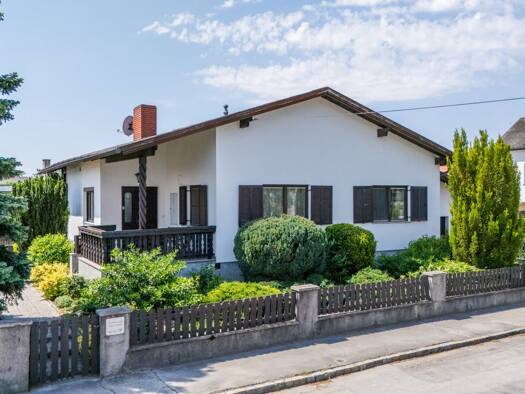 Haus zum Kauf 269.000 € 2 Zimmer 84 m² 847 m² Grundstück Angern an der March 2252