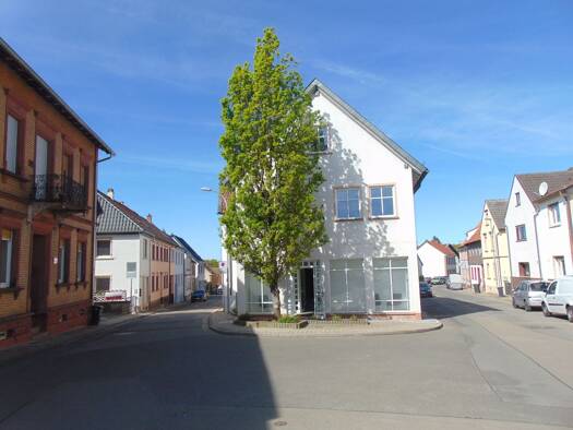 Wohnung zur Miete 950 € 2 Zimmer 89 m² 2 Geschosse frei ab sofort Carlsberger Straße 3 Wattenheim 67319