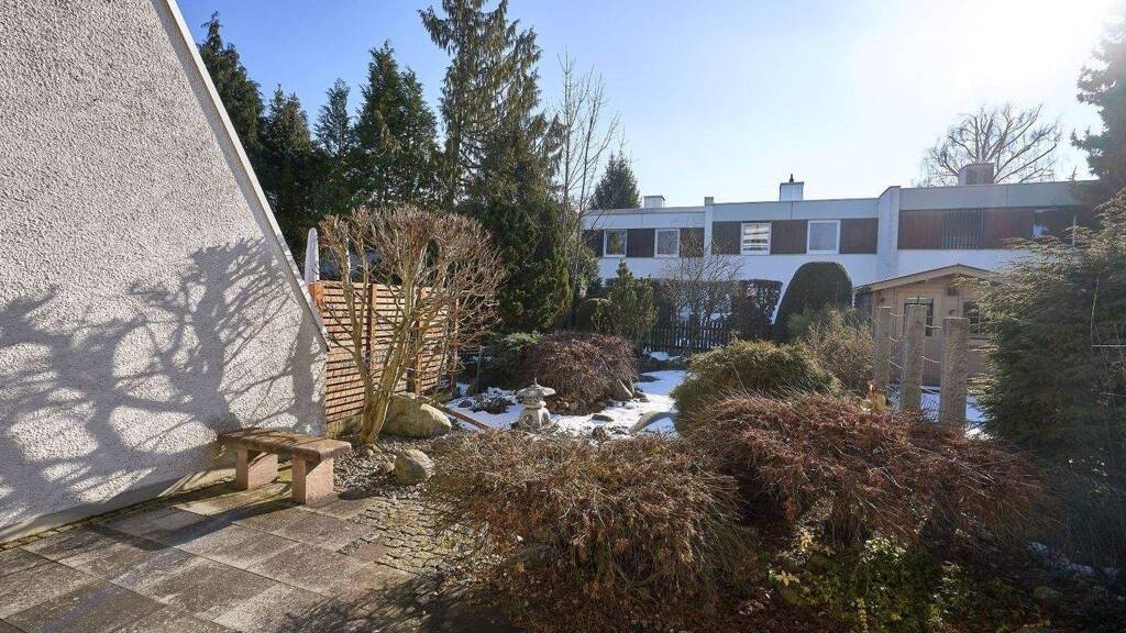 Reihenmittelhaus zum Kauf 825.000 € 4 Zimmer 127,6 m² 283 m² Grundstück Am Wald Taufkirchen 82024