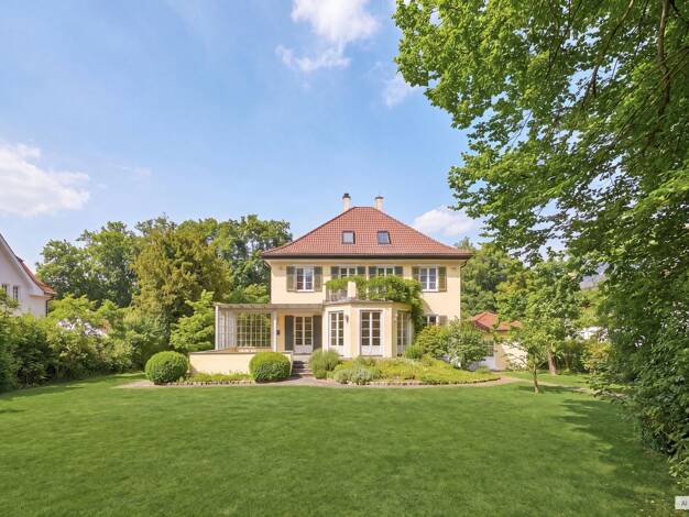Villa zum Kauf 3.980.000 € 8 Zimmer 252 m² 1.230 m² Grundstück Gräfelfing Gräfelfing 82166
