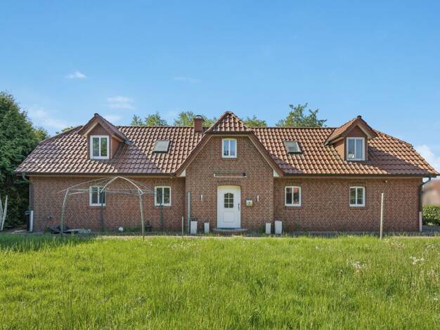 Einfamilienhaus zum Kauf 229.000 € 4 Zimmer 140 m² 840 m² Grundstück Burlage Rhauderfehn 26817