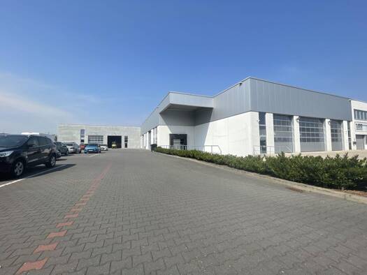 Lagerhalle zur Miete - Erstbezug provisionsfrei 7,25 € 1.454 m² Lagerfläche teilbar ab 1.454 m² Karnap Essen 45329