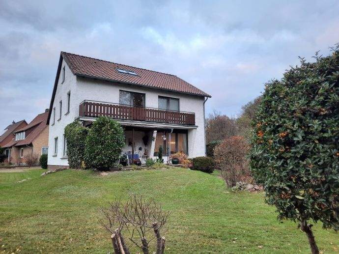 Immobilie in Bad Bevensen - Bad Bevensen - Großzügige 2-Zimmer-Erdgeschosswohnung in 2-Parteien-Haus – überdachte Terrasse, Garage & ruhige Lage  - Bild 4