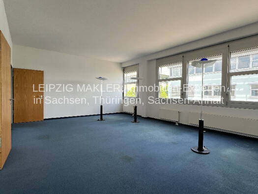 Bürofläche zur Miete 400 € 1 Zimmer 40 m² Bürofläche Dölzig Schkeuditz 04435