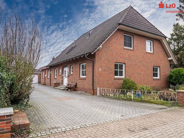 Einfamilienhaus zum Kauf 449.000 € 10 Zimmer 263,3 m² 882 m² Grundstück Varel Varel 26316