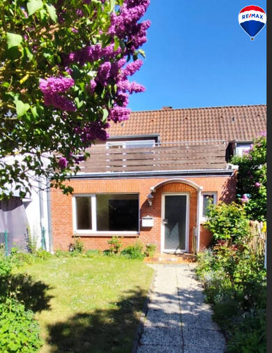 Reihenmittelhaus zum Kauf 209.000 € 5 Zimmer 82,7 m² 256 m² Grundstück Plön 24306