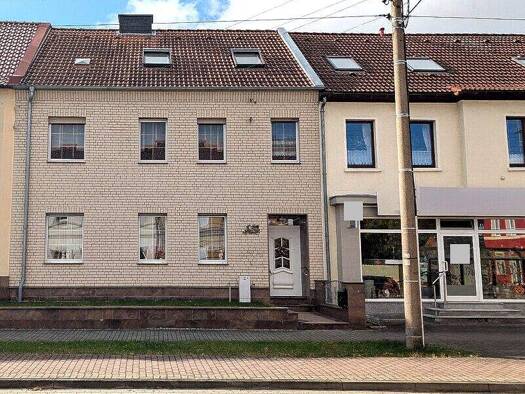 Reihenmittelhaus zum Kauf 289.000 € 7 Zimmer 150 m² 678 m² Grundstück Jeßnitz 06800
