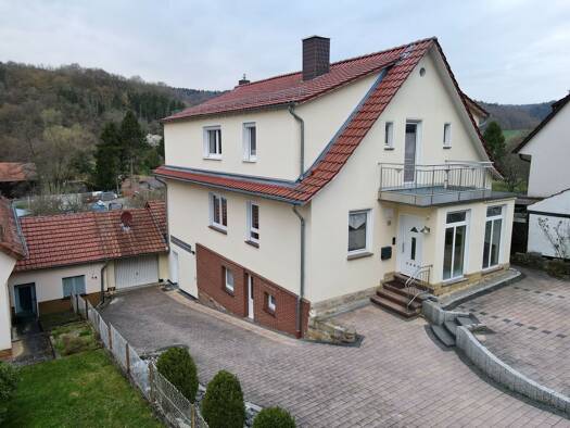 Einfamilienhaus zum Kauf 365.000 € 7 Zimmer 230 m² 1.583 m² Grundstück Kirchhof Melsungen 34212