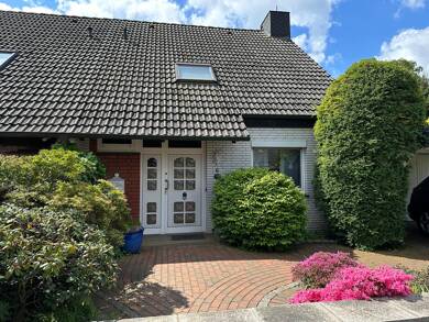 Haus zum Kauf 425.000 € 5 Zimmer 131 m² 383 m² Grundstück frei ab sofort Henstedt-Ulzburg 24558