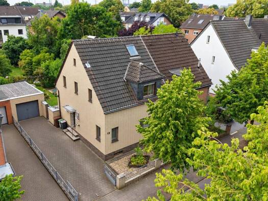 Doppelhaushälfte zum Kauf 340.000 € 5 Zimmer 96,3 m² 473 m² Grundstück Dormagen-Mitte Dormagen 41539