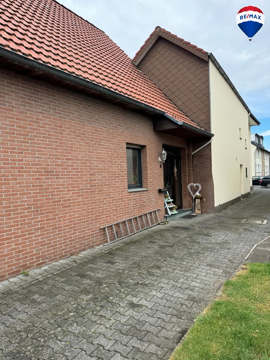 Einfamilienhaus zum Kauf 325.000 € 5 Zimmer 180 m²<br/>Wohnfläche 336 m²<br/>Grundstück Lipperode Lippstadt 59558