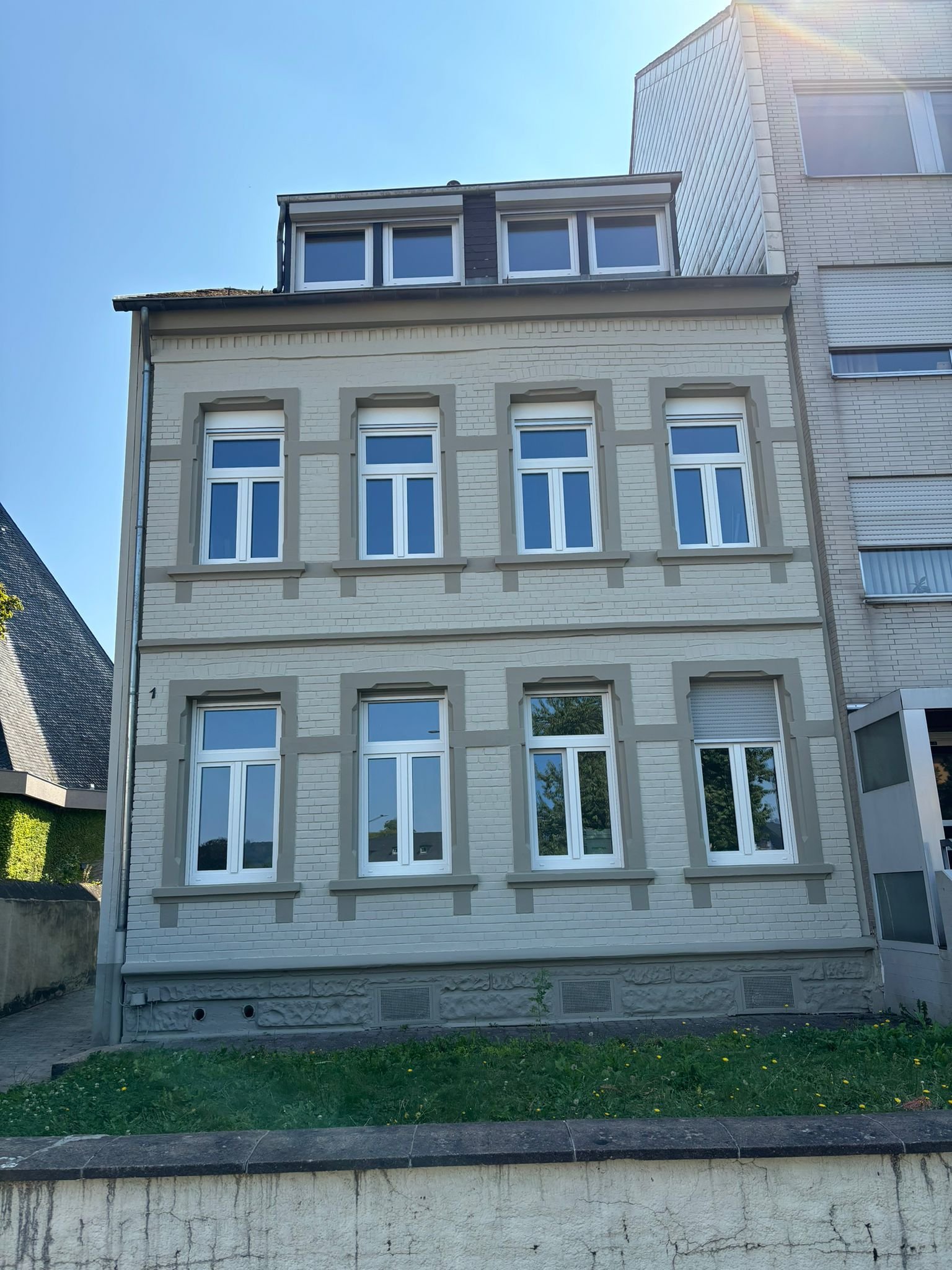 Wohnung zum Kauf 325.000 € 4 Zimmer 102,6 m²<br/>Wohnfläche EG<br/>Geschoss ab sofort<br/>Verfügbarkeit Helenenstraße 1 Gartenfeld 3 Trier 54295