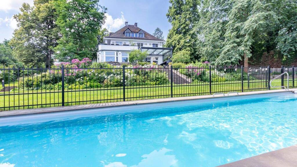 Villa zum Kauf 2.750.000 € 12 Zimmer 380 m² 3.516 m² Grundstück Muffendorf Bonn 53177
