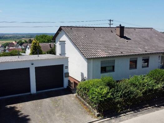 Einfamilienhaus zum Kauf 499.000 € 8,5 Zimmer 208 m² 997 m² Grundstück Donaurieden Erbach 89155