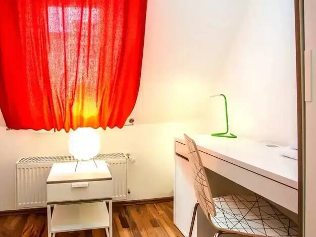 WG-Zimmer zur Miete Wohnen auf Zeit 350 € 14 m² 4. Geschoss frei ab sofort Elbestraße 00 HH 4.OG Bahnhofsviertel Frankfurt am Main 60329