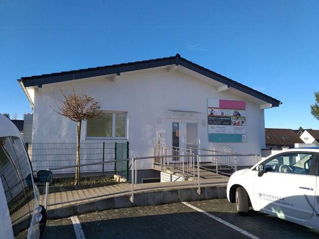 Praxisfläche zur Miete 536 € 67 m² Bürofläche Neunkirchen Neunkirchen-Seelscheid 53819