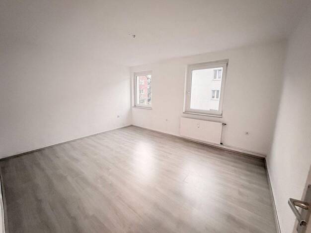 Wohnung zur Miete 640 € 2 Zimmer 58 m² 1. Geschoss frei ab sofort Haskenstraße 22 Altendorf Essen 45143