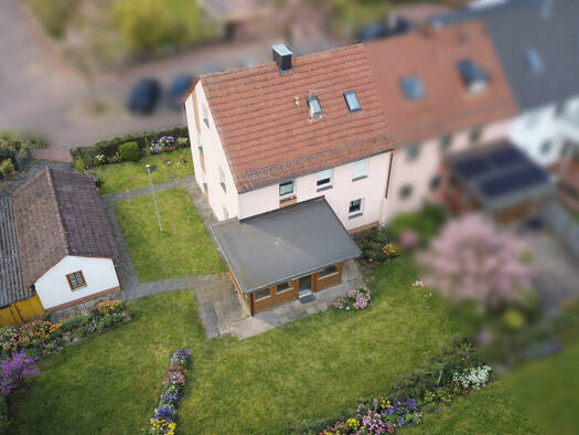 Reihenendhaus zum Kauf 397.000 € 7 Zimmer 119 m² 629 m² Grundstück Röthenbach Röthenbach an der Pegnitz 90552