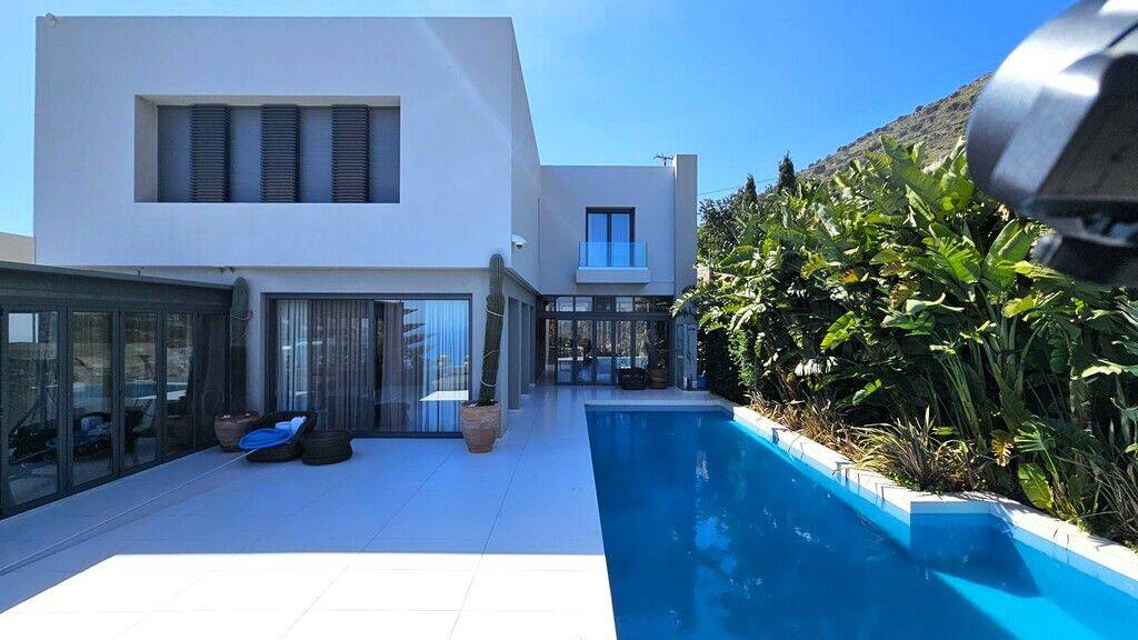 Villa zum Kauf 2.600.000 € 7 Zimmer 650 m² 800 m² Grundstück Kreta