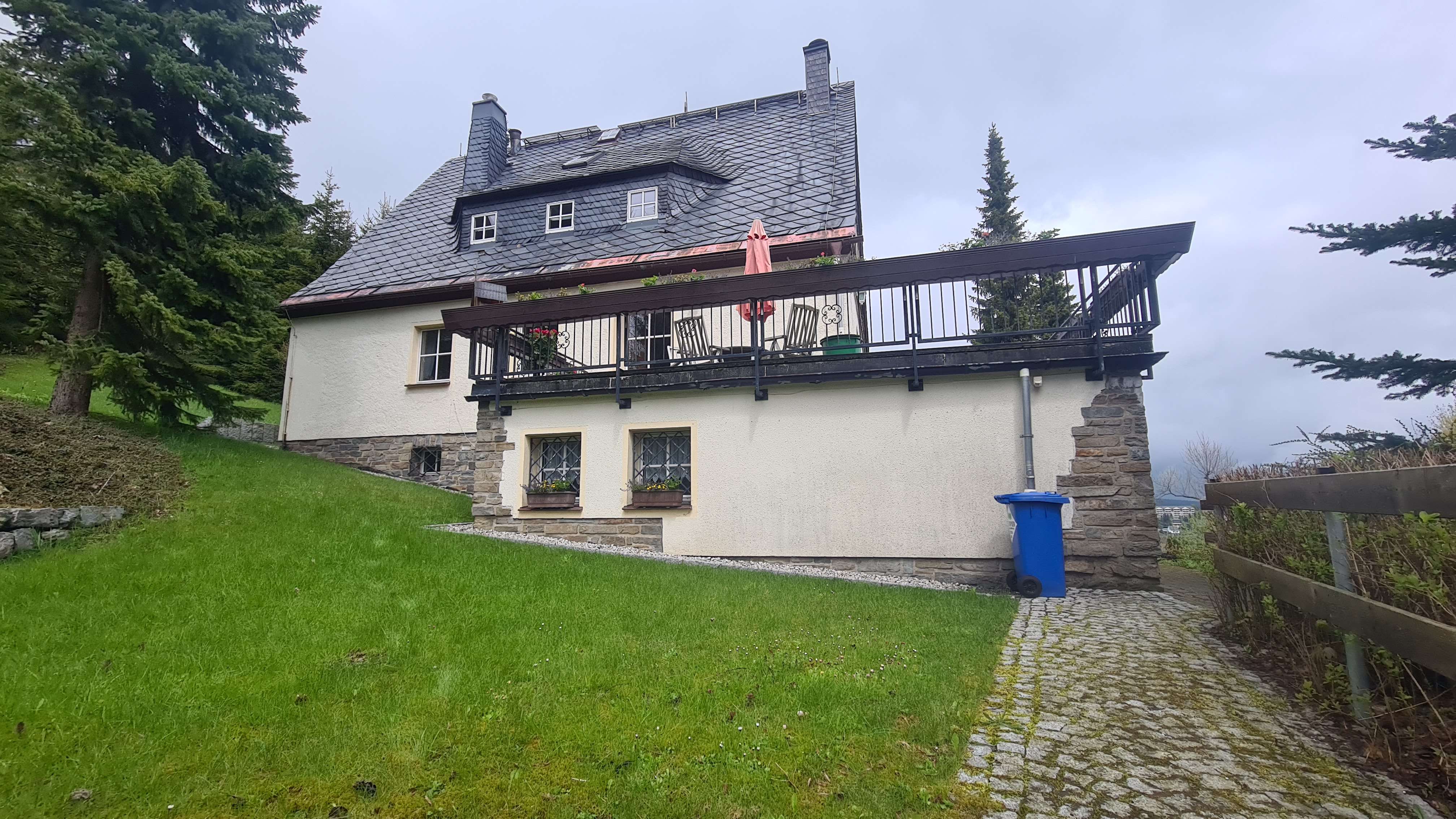 Einfamilienhaus zum Kauf 459.000 € 8 Zimmer 168 m²<br/>Wohnfläche 1.361 m²<br/>Grundstück Oberwiesenthal Oberwiesenthal 09484