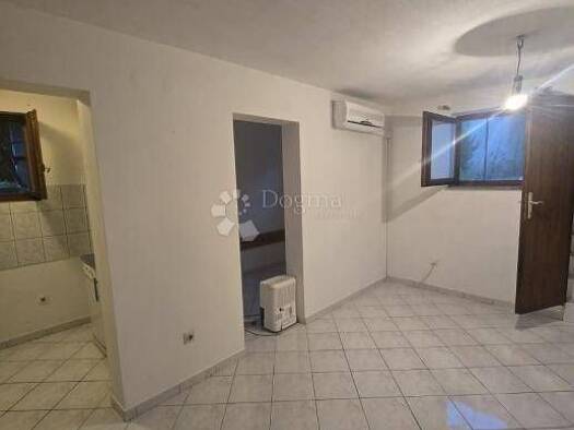 Wohnung zum Kauf 105.000 € 2 Zimmer 28 m² 2. Geschoss Funtana Funtana