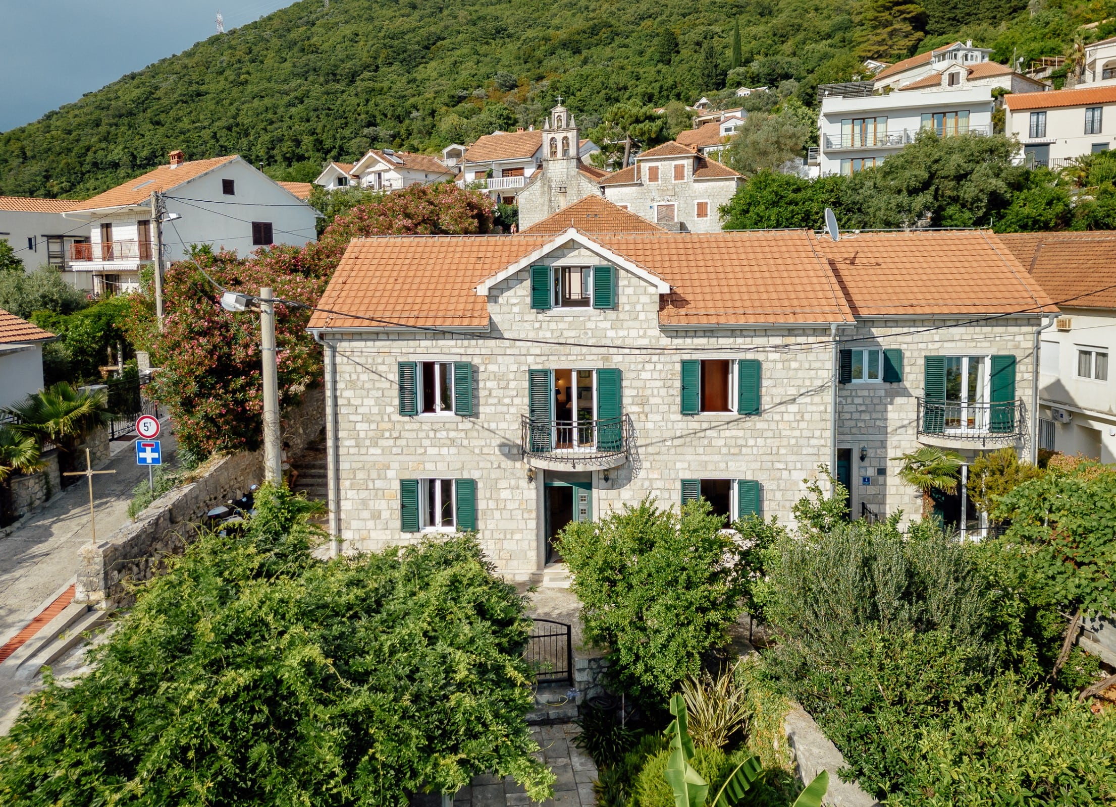 Villa zum Kauf provisionsfrei 1.500.000 € 4 Zimmer Tivat, Lepetane 85320