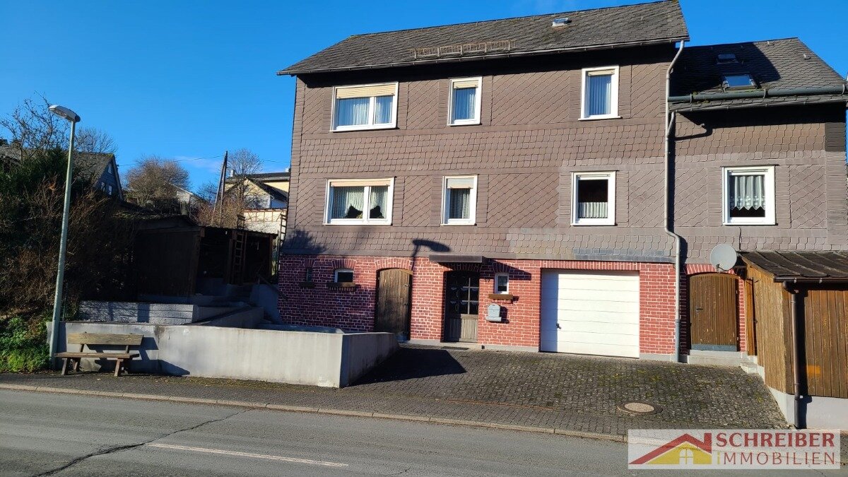 Einfamilienhaus zum Kauf 159.500 € 10 Zimmer 150 m²<br/>Wohnfläche 535 m²<br/>Grundstück Puderbach Bad Laasphe 57334