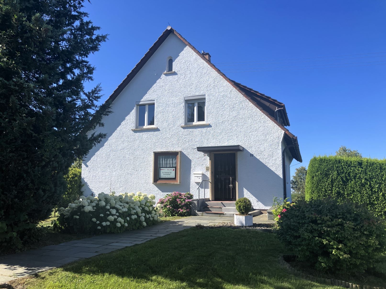 Einfamilienhaus zum Kauf 289.000 € 6 Zimmer 157 m²<br/>Wohnfläche 989 m²<br/>Grundstück ab sofort<br/>Verfügbarkeit Schörzingen Schömberg 72355