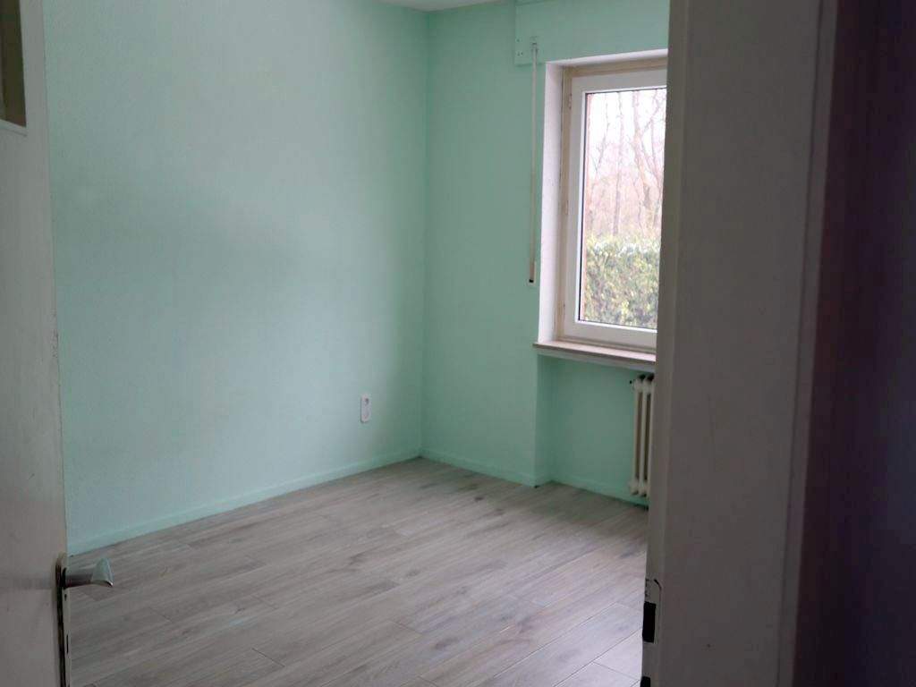 Immobilie in Wurster Nordseeküste - Nah am Wasser: Großzügige 3-Zimmer-DG-Wohnung mit Balkon - Bild 4