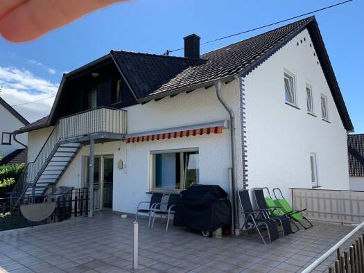 Einfamilienhaus zum Kauf provisionsfrei 739.000 € 9 Zimmer 320 m² 1.126 m² Grundstück Im Stolzenwingert 7 Nittel 54453